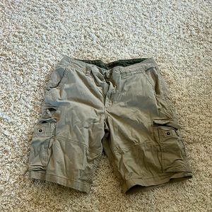 Men’s George cargo khaki shorts, size 34